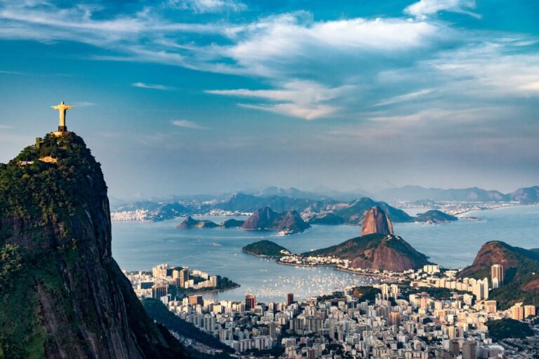 Veja o que você deve considerar para comprar um imóvel no Rio e Janeiro