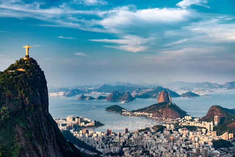 Veja o que você deve considerar para comprar um imóvel no Rio e Janeiro
