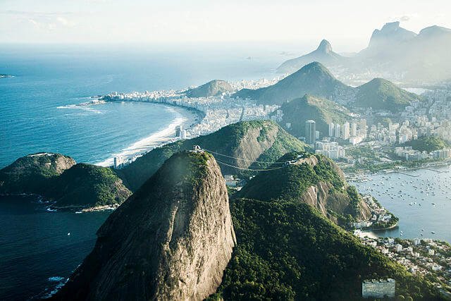 Vista aérea do Parque Nacional da Tijuca no Rio de Janeiro