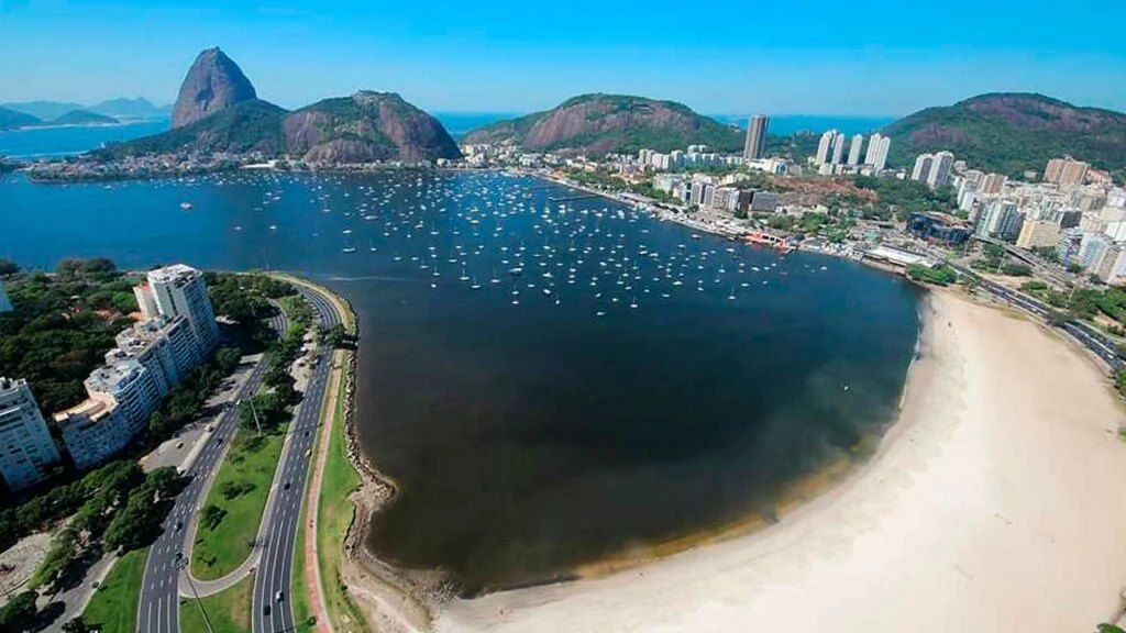 Enseada de Botafogo Vantagens de morar em Botafogo Zona Sul carioca Rio de Janeiro