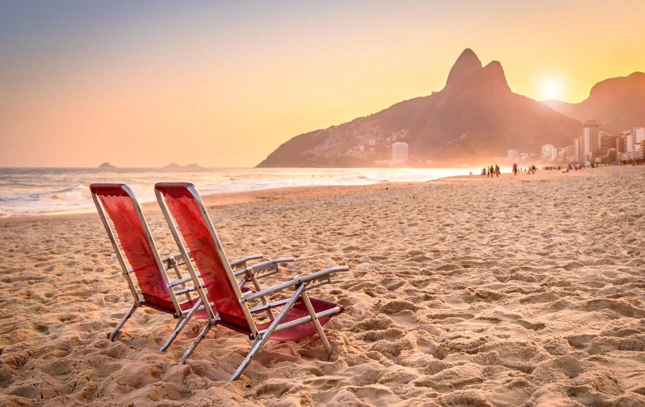 Cadeiras em praia Rio de Janeiro