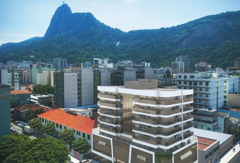 Residencial na Rua Henrique de Novais: Trio Botafogo Completo RJ