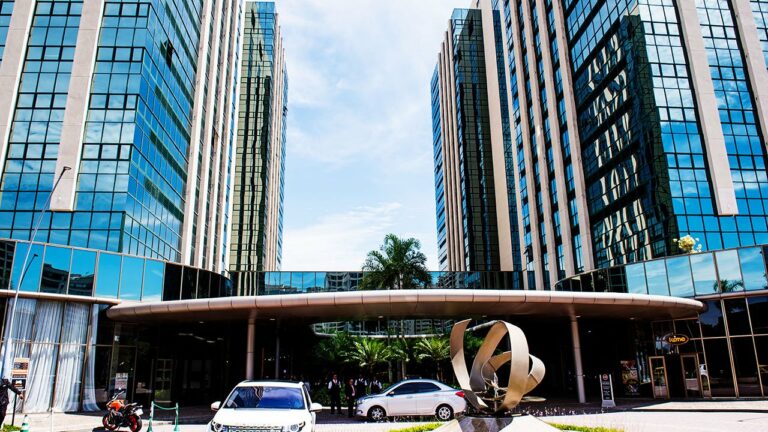 Saiba tudo sobre o Condomínio CEO Corporate Executive Offices na Avenida João Cabral de Mello Neto