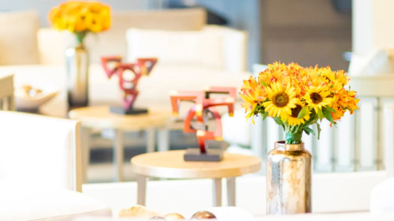 como fazer feng shui no apartamento flores amarelas para atrair prosperidade