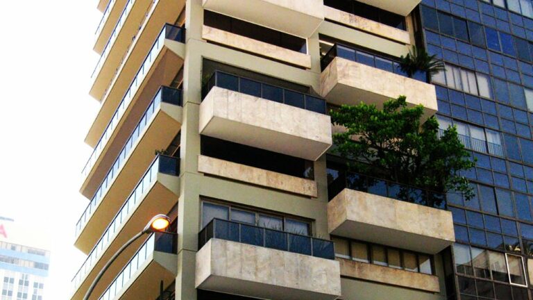 Saiba tudo sobre o Edifício Juan Les Pins Leblon