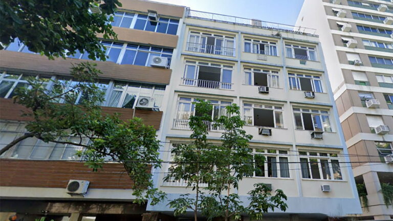 Conheça os imóveis à venda no Edifício Maypu 820