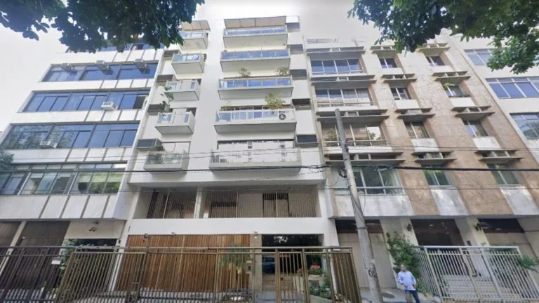 Imóveis à venda no Edifício Monte Castelo 413