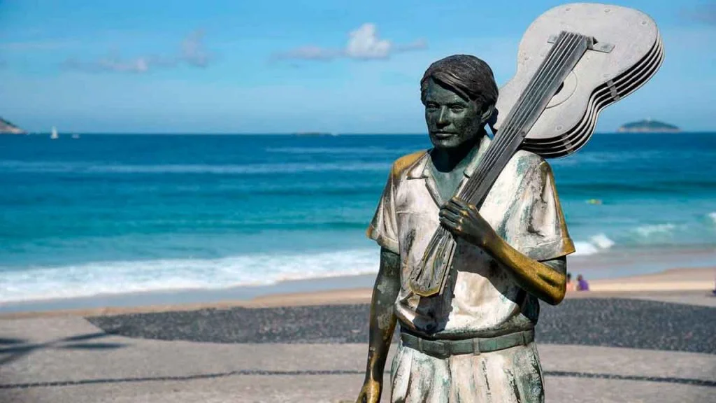 estatua-tom-jobim-ipanema-rio-de-janeiro
