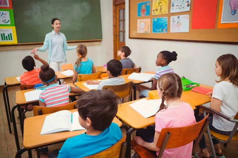 Qual é o melhor colégio do Jardim Oceânico?