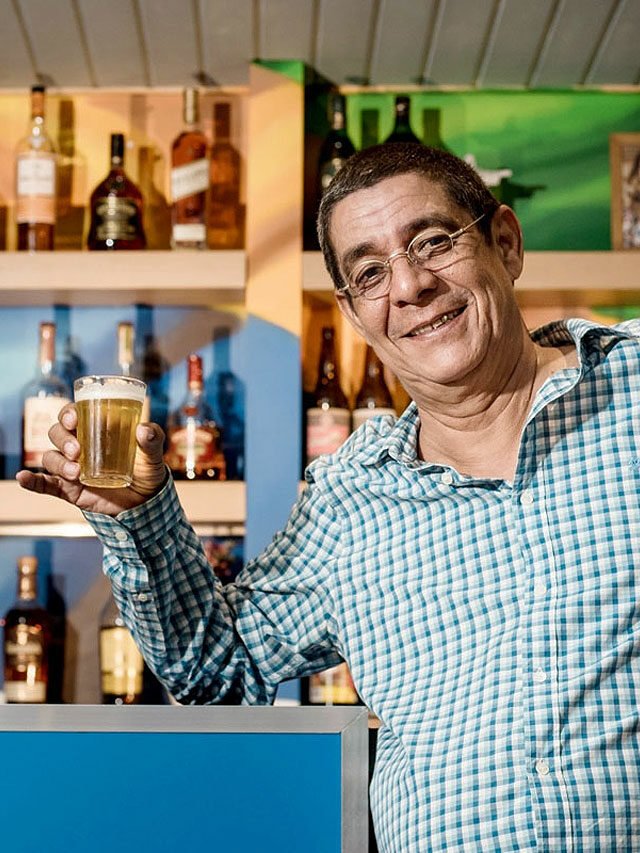 Bar do Zeca Pagodinho é um dos bares mais famosos da Barra